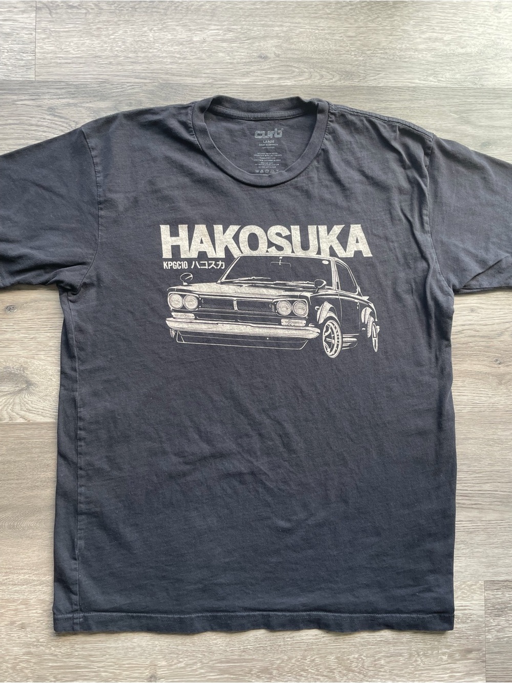 Hakosuka Graphic Tee - Black
